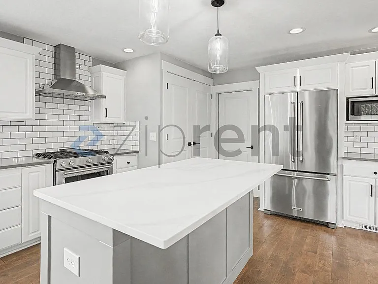 19719 Nevin Ct — Photo 15