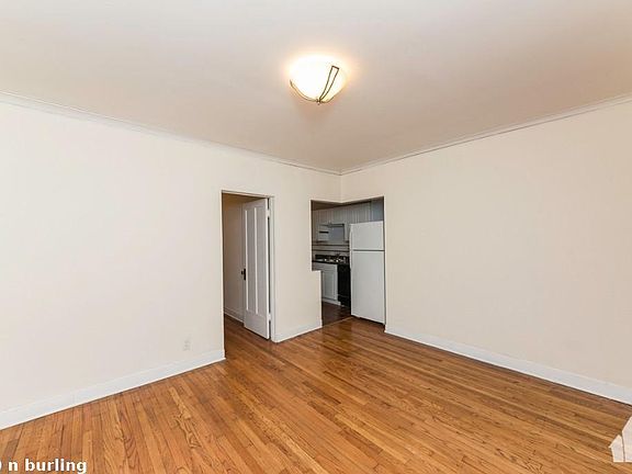 2nd image of 2250 N Burling St #827