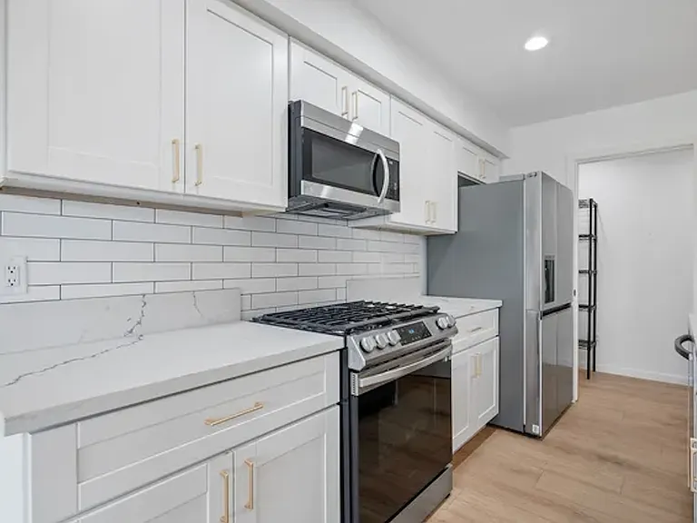 4586 Hamilton St #A — Photo 5