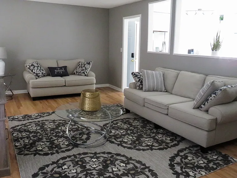 4194 Loveless Dr — Photo 11