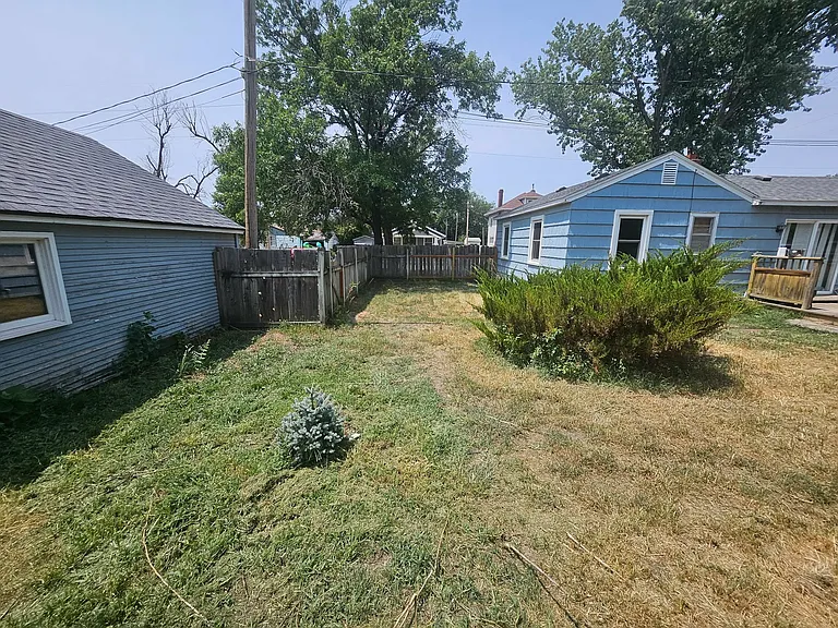 20 S Elm St — Photo 14