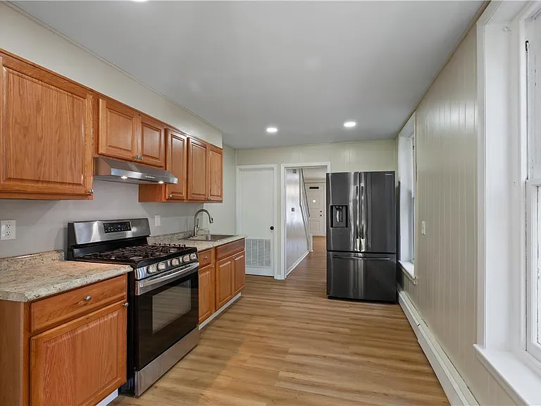 2307 S 5th St — Photo 14