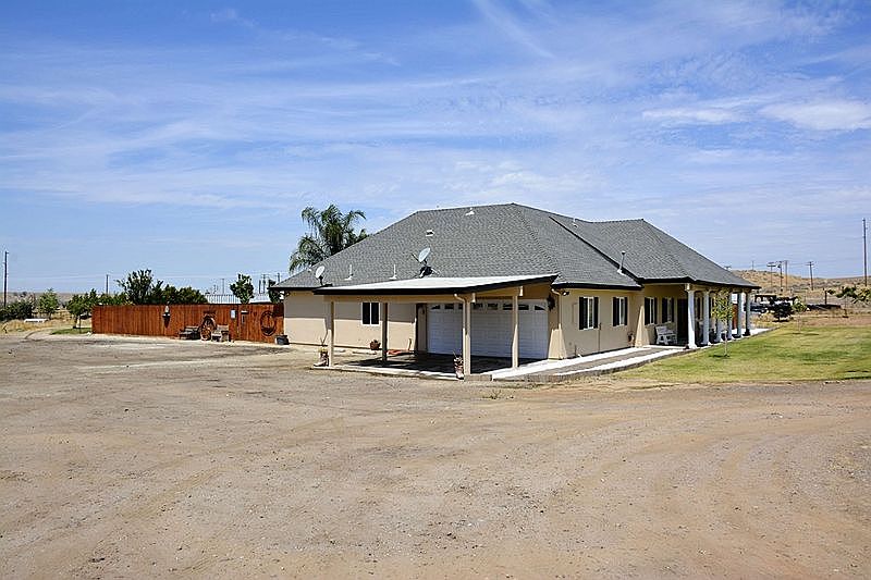 southside of residence