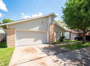 11226 Bayou Place Dr, Houston, TX 77099
