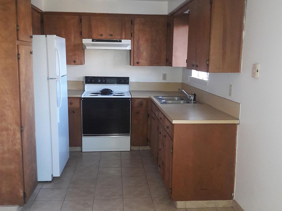 1st image of 704-710 Norman Ave NE #18156211