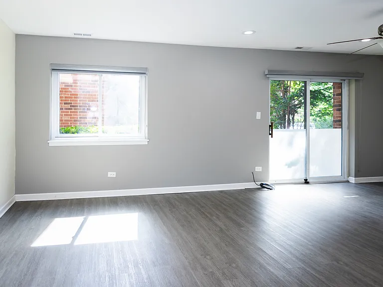 1787 W Algonquin Rd #1B — Photo 4