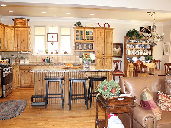 kitchen/ greatroom