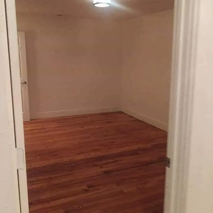 2 bed, 1400 sqft, $850 — Photo 2