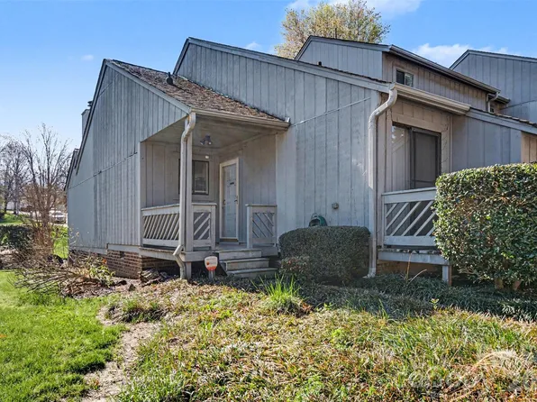 100 Willow Run Dr APT 5, Gastonia, NC 28056