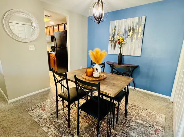 1003 Nanroc Dr APT 20, Mechanicsburg, PA 17055