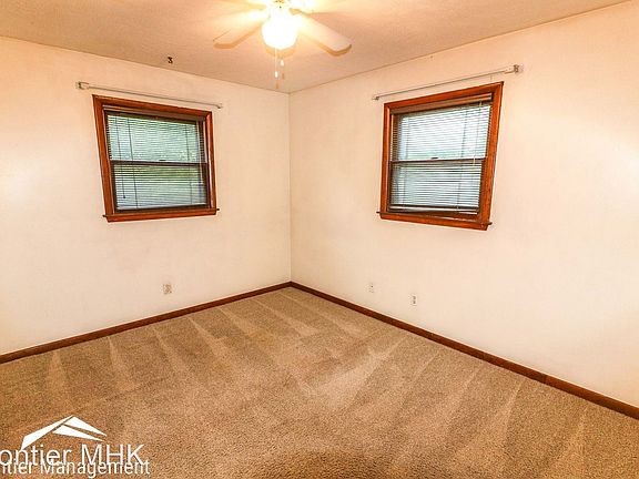 5th image of 350 N 16th St #9957455