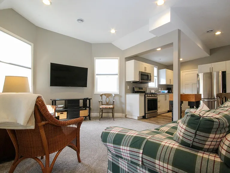 711 Sims Ave #A — Photo 5