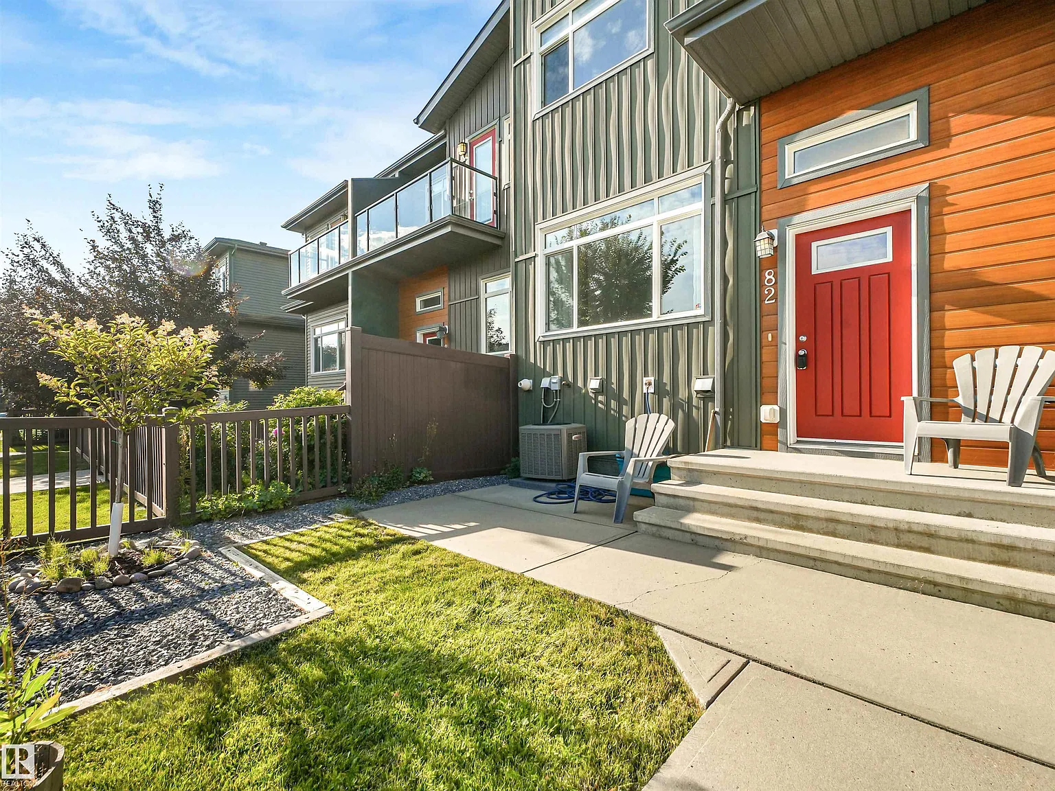 Novus Townhomes — Photo 2