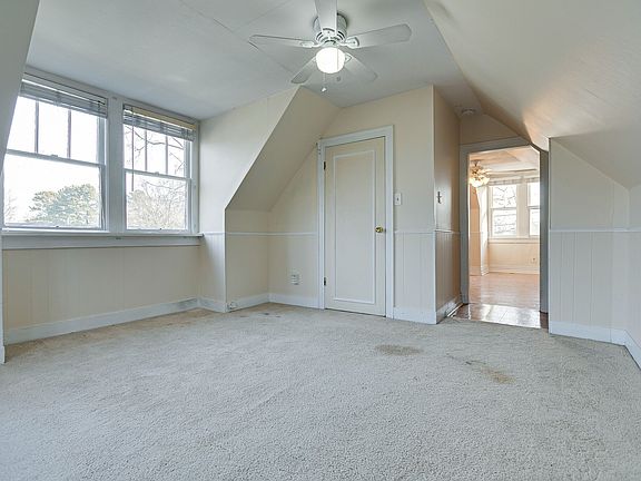 4th image of 1328 Adams St #C