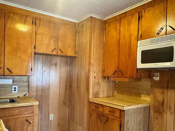 4th image of 1402 Longleaf Dr