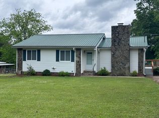 105 N Lake Dr, Lagrange, GA 30240