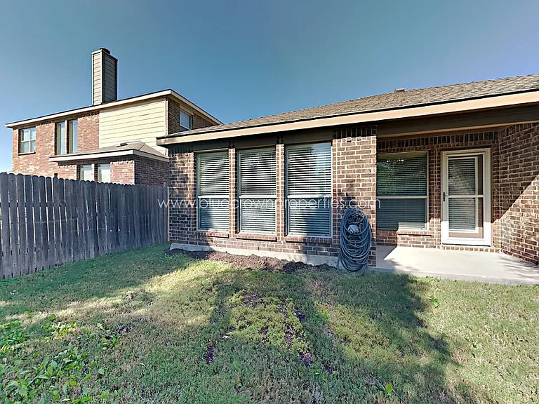 1103 Bexar Ave — Photo 15