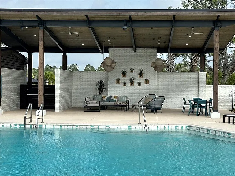 6541 Cyrils Dr — Photo 23