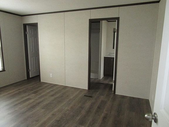 5th image of 2200 Harper St Lot C-14