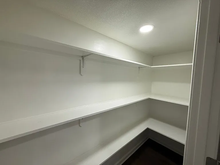 4806 Belinder Ct — Photo 10