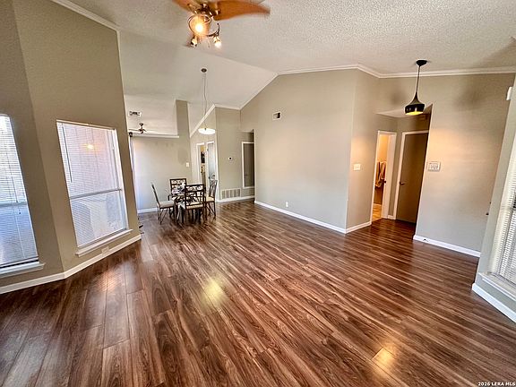 3rd image of 5742 LARKDALE DR
