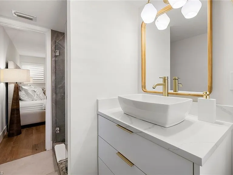 175 5th Ave S #204 — Photo 32