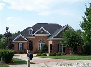 142 Tenth Green Ct, Statesville, NC 28677