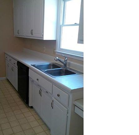 3rd image of 8203 Poole Dr