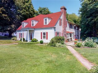 8424 E Lake Rd, Erie, PA 16511