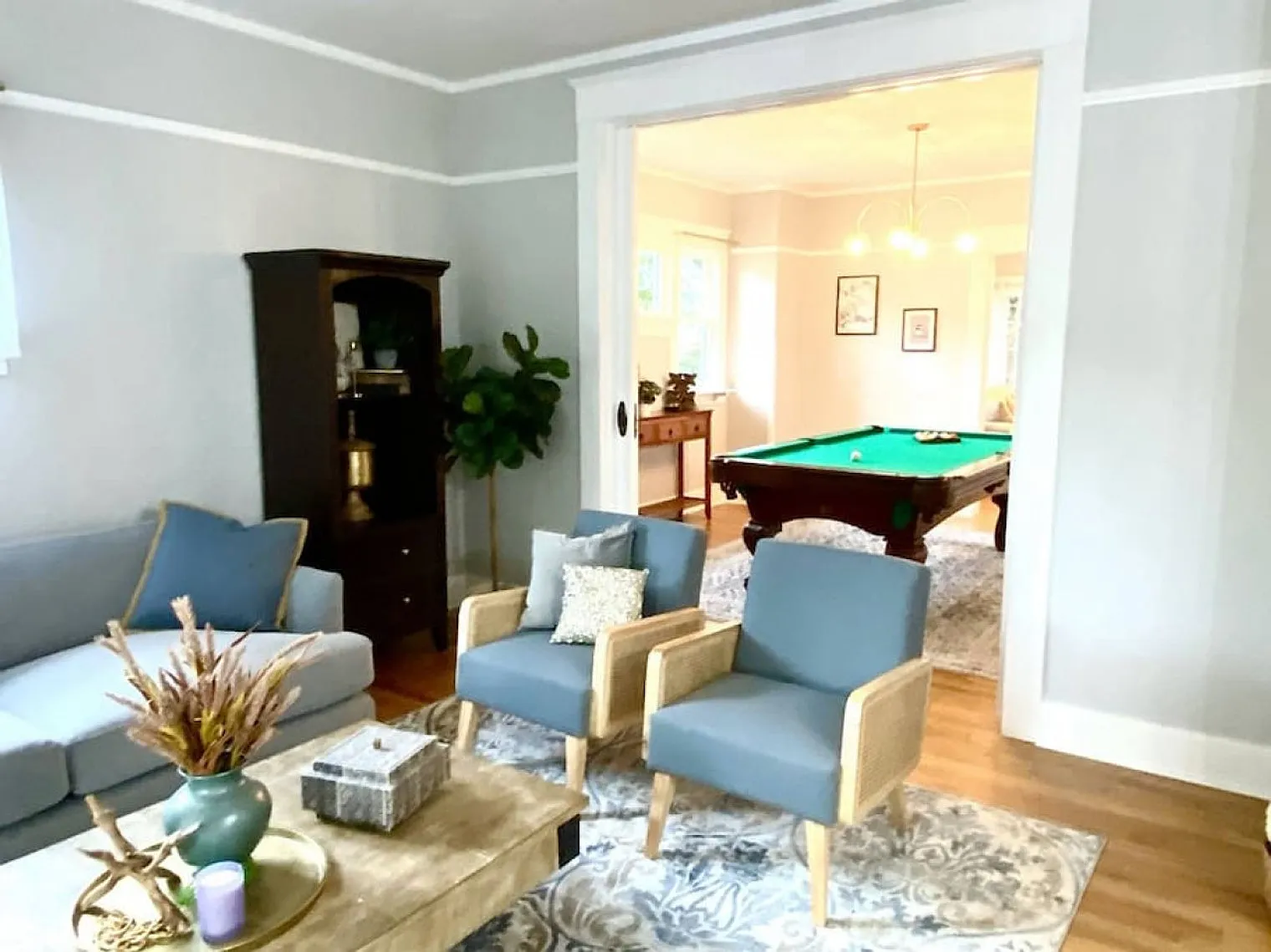 5 bed, 3.0 bath, 3498 sqft, $9,698 — Photo 3
