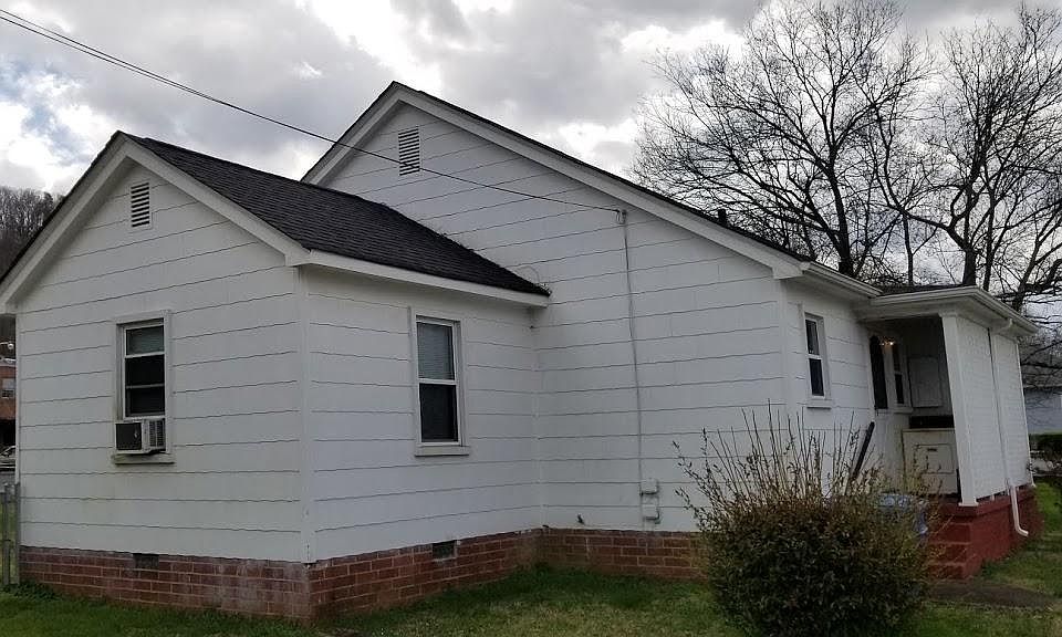 1st image of 2235 Ashmore Ave
