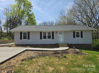211 W Roswell St, Troy, NC 27371