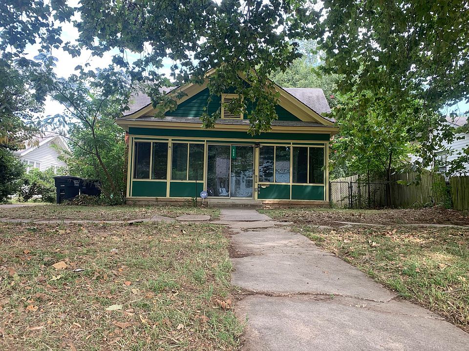 1st image of 609 S Market Ave