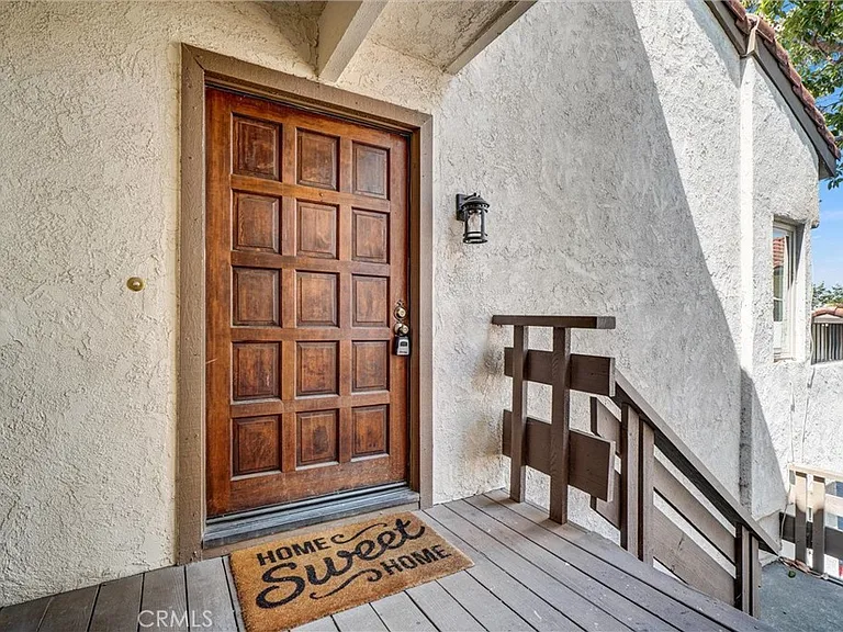 26606 La Roda — Photo 2