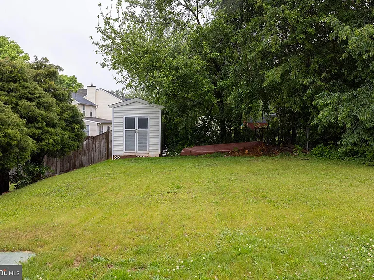 664 Rocky Knoll Arch — Photo 18