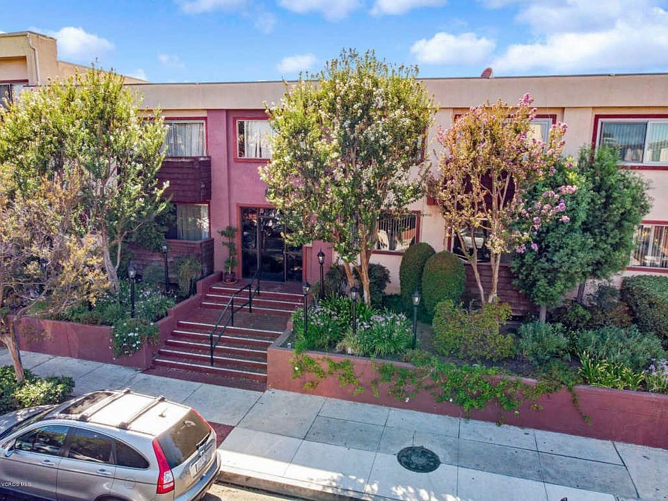 1st image of 5403 Newcastle Ave APT 36