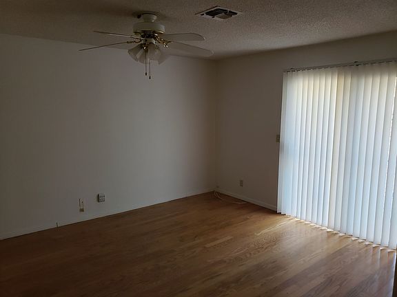 4th image of 2524 Sidonia Ave