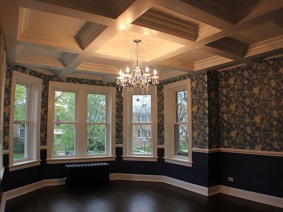 3rd image of 6056 N Claremont Ave #1