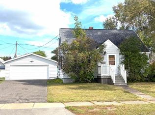 1836 Prairie Ave, Ishpeming, MI 49849
