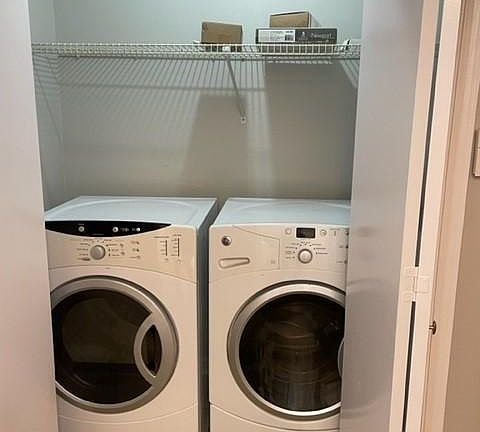 In unit washer and dryer.