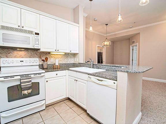 2nd image of 320 Ryder Cup Cir Unit 201