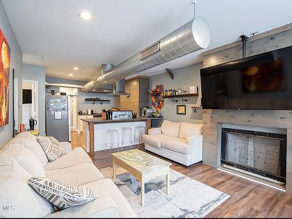 3rd image of 2439 5th Ave #1
