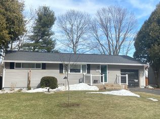 126 Sheraton Rd, Syracuse, NY 13219