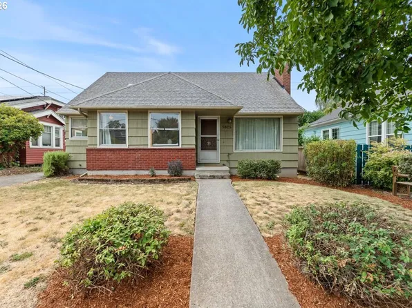5825 N Burrage Ave, Portland, OR 97217