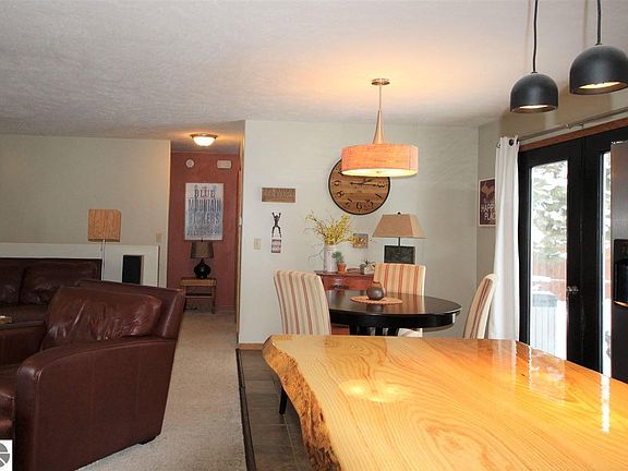 5th image of 10862 Elizabethtown Dr