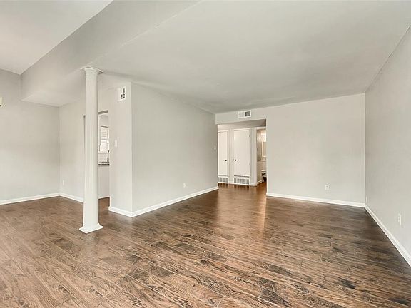 3rd image of 419 Bedford Dr