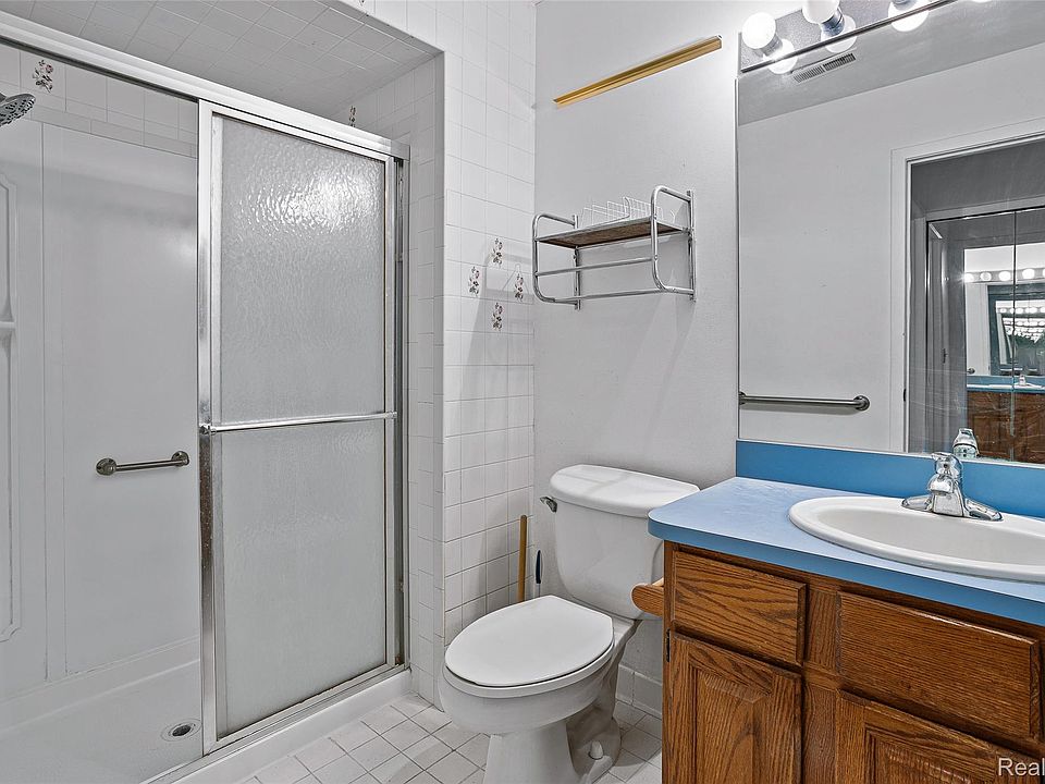 7147 Elmhurst, photo 21