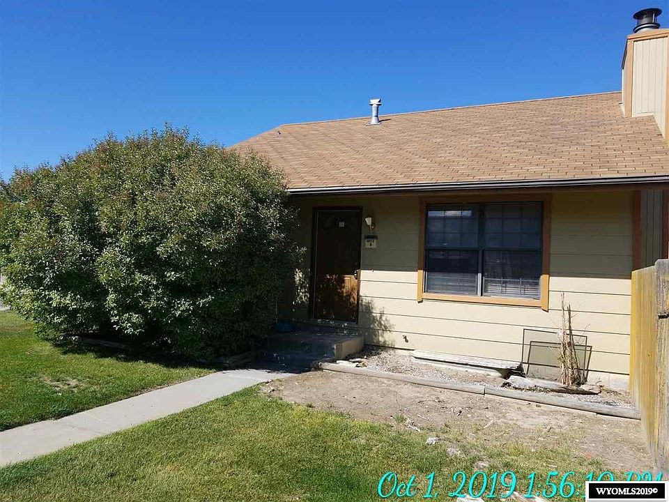 1st image of 700 Shoshone Ave Unit 9