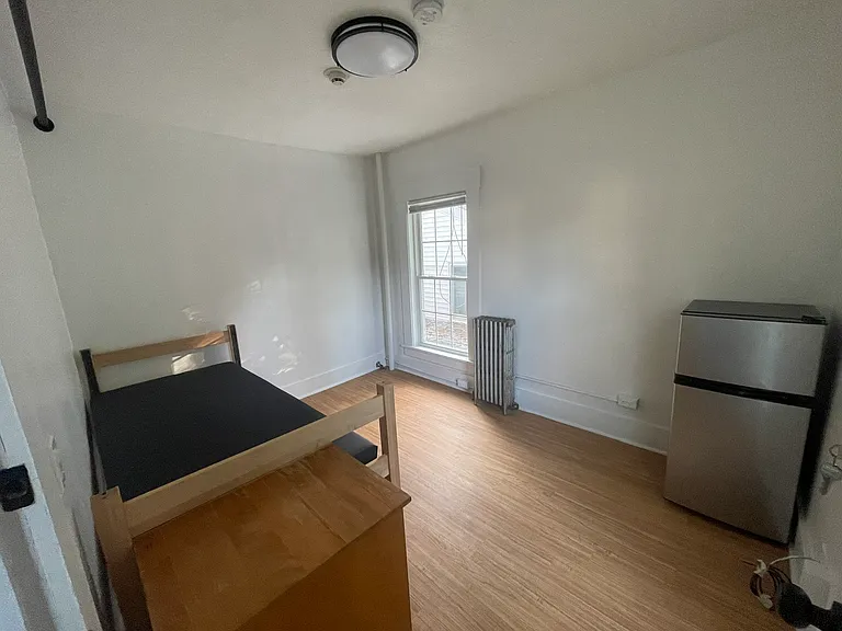 24 McGrath St #4-2 — Photo 3