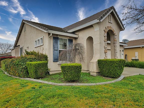 3rd image of 5721 Beadnell Way